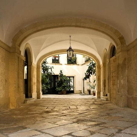 Palazzo Bernardini Apartment Lecce Bagian luar foto