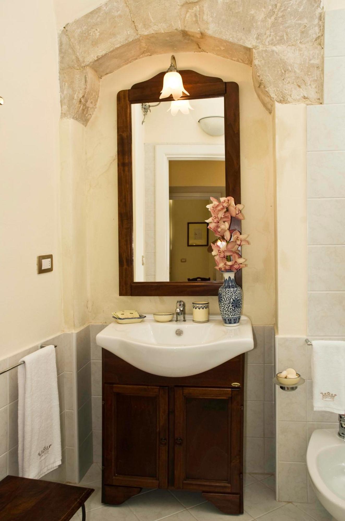 Palazzo Bernardini Apartment Lecce Bagian luar foto