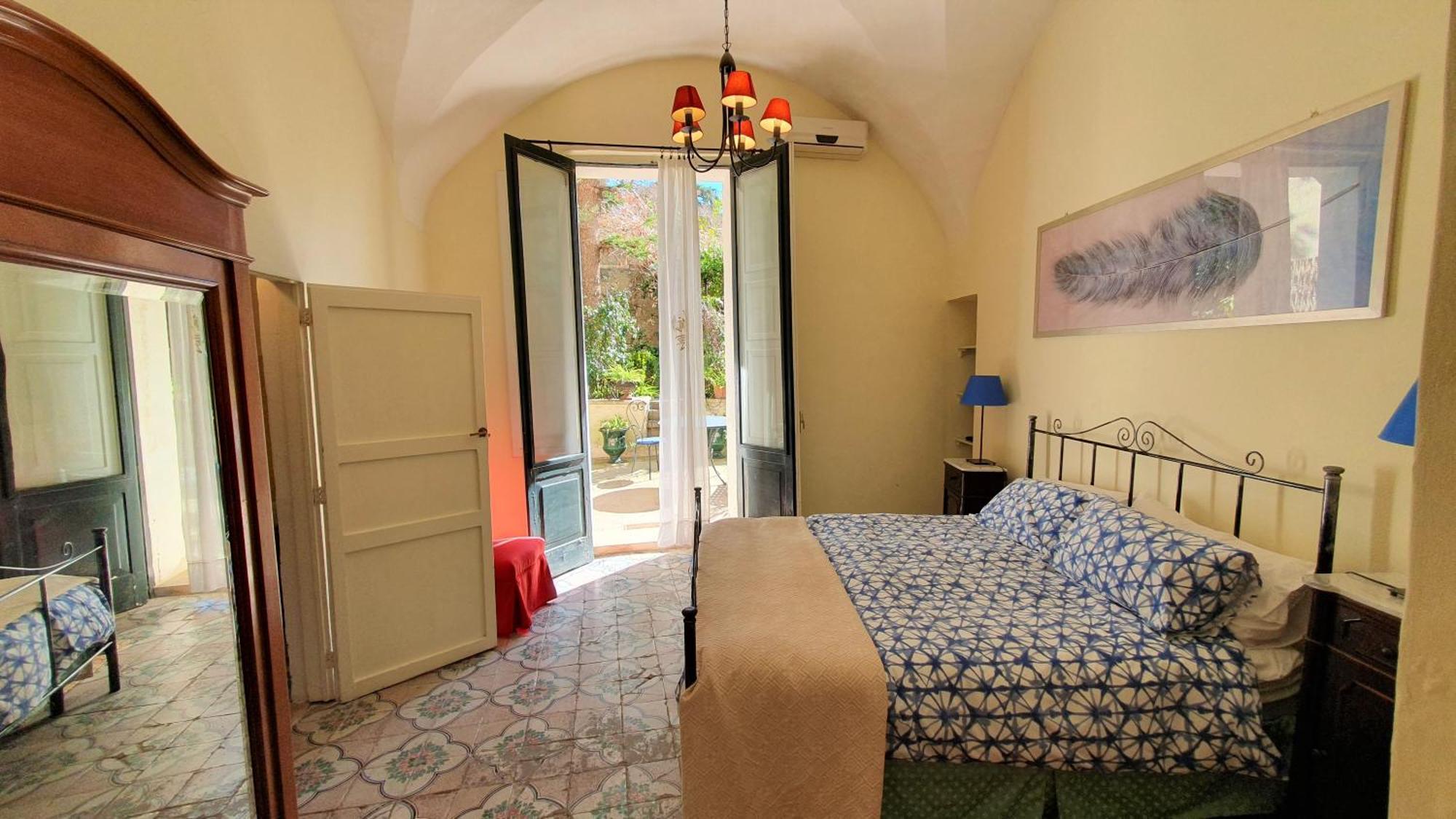 Palazzo Bernardini Apartment Lecce Bagian luar foto